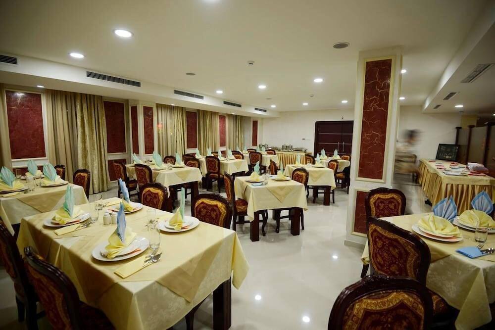 Hotel Gold สโกเปีย ภายนอก รูปภาพ